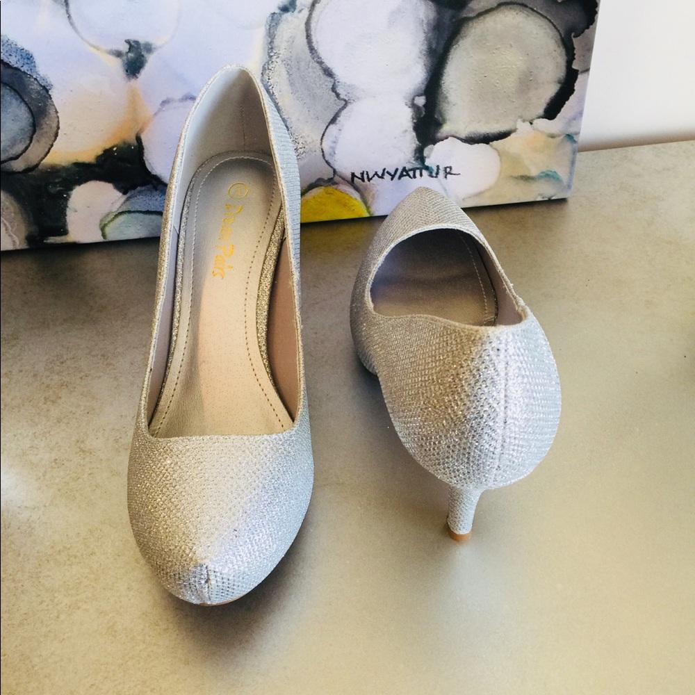 The perfect shoe for prom or a night out. - Picture 3 of 8